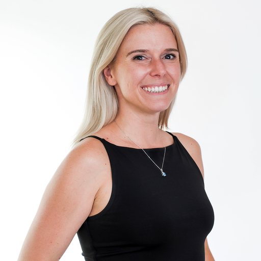 shelley marshall headshot